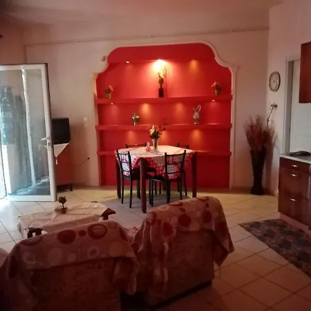 Paul's House * Agioi Deka (Corfu)